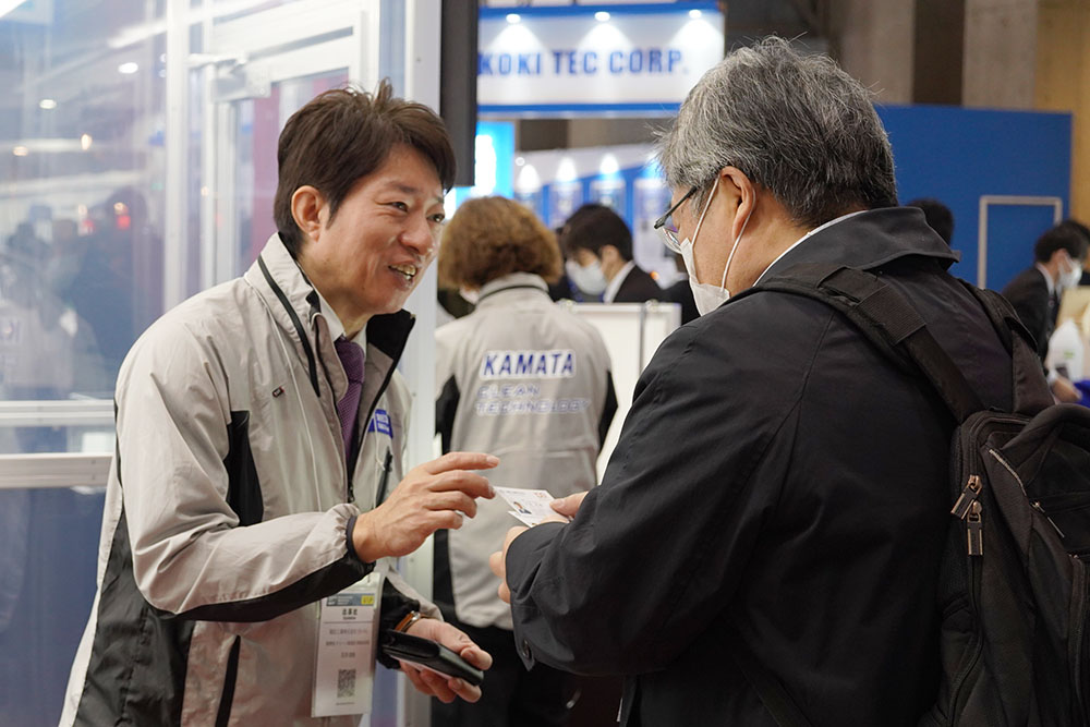 2024年1月展示会の商談の様子