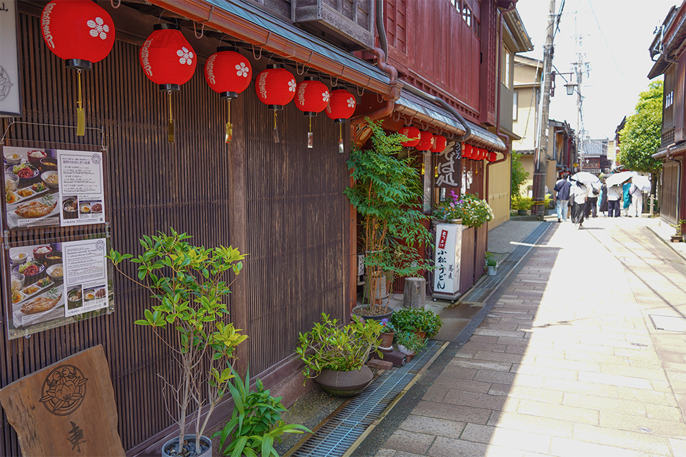 ひがし茶屋街