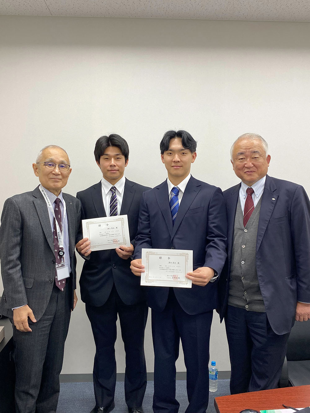 2026年 入社式辞令授与の様子