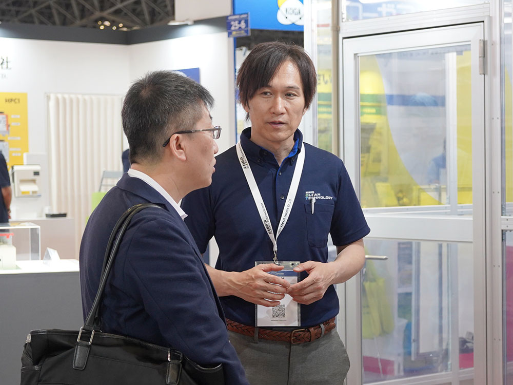 2026年05月展示会の商談の様子