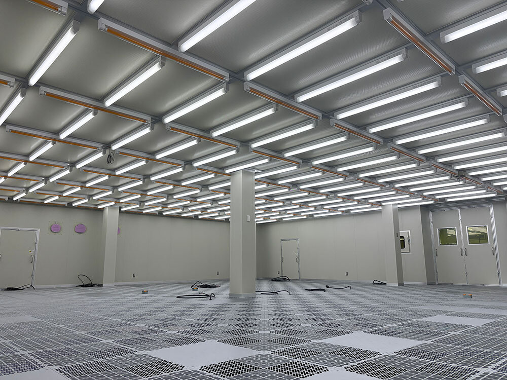 クリーンルーム施工後（高清浄度クラス100）