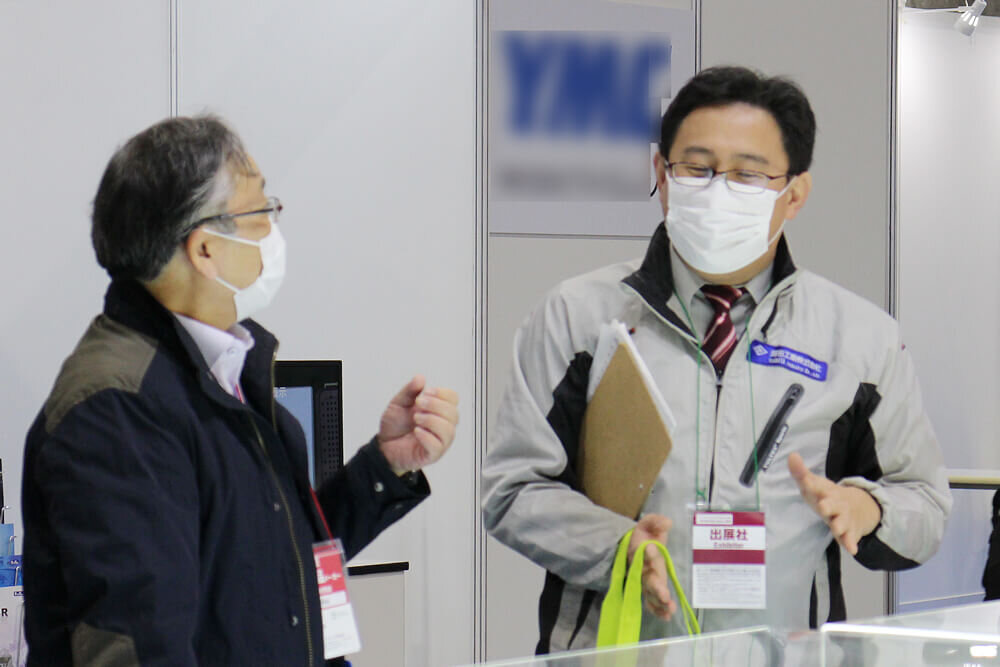 再生医療EXPO「大阪」の会期中の商談の様子
