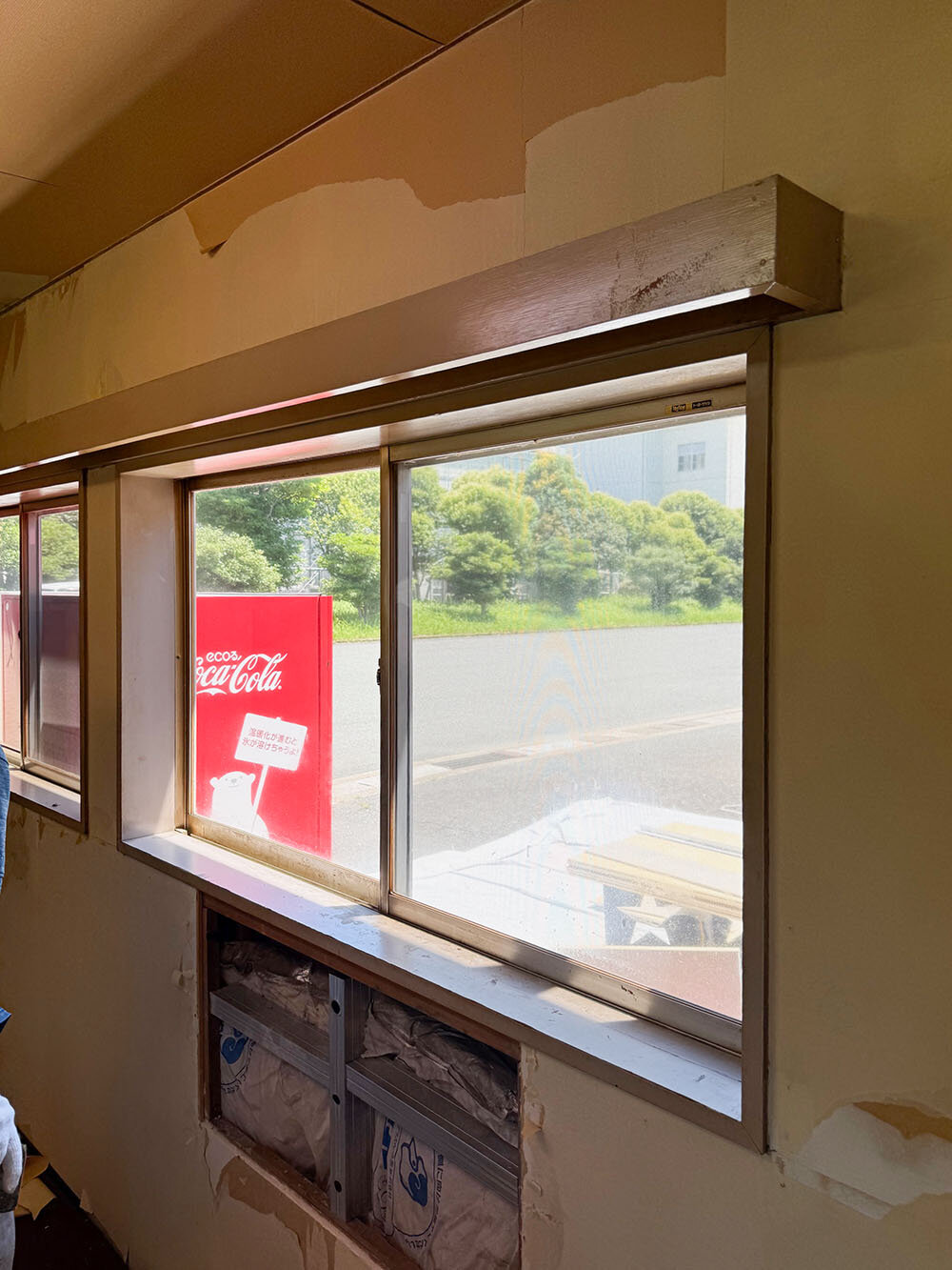 Before(喫煙室の休憩スペース)