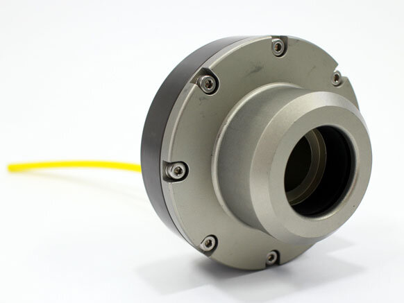 エアー駆動式カプラーで省人化実現 端面シールが困難な配管でも外周側面のシールで着脱可能 蒲田工業株式会社 カプラーの事例 エアー駆動式カプラーで省人化実現 端面シールが困難な配管でも外周側面のシールで着脱可能 蒲田工業株式会社 カプラーの事例